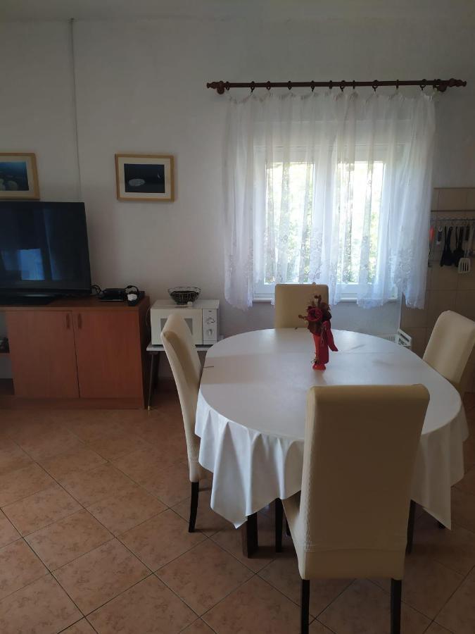 Veldic Apartments Тисно Экстерьер фото