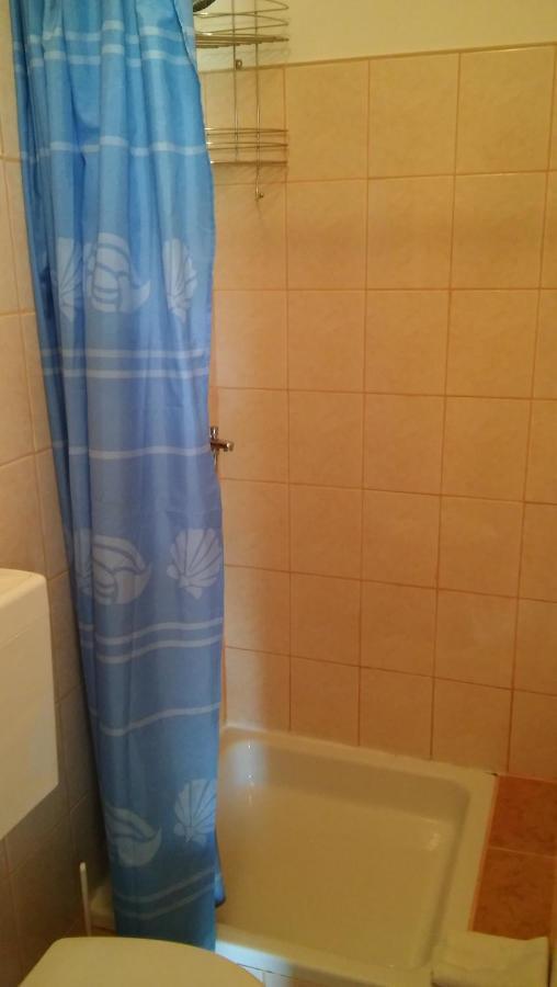 Veldic Apartments Тисно Экстерьер фото